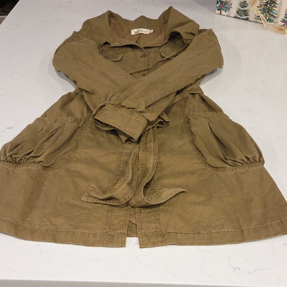 Stylish Women's Utility Jacket in Brown - Picture 6 of 11